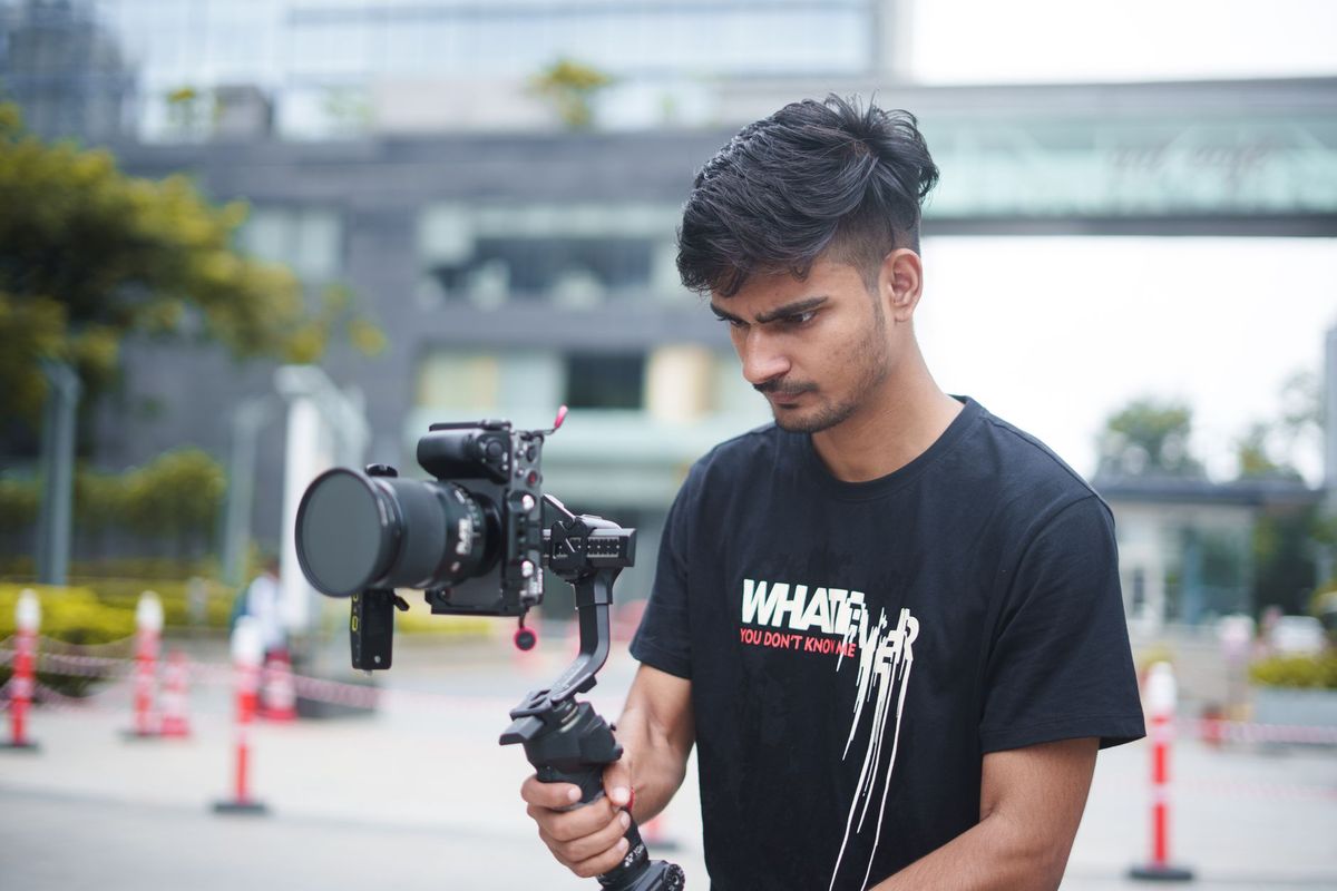 Hero – Director : హిట్స్ కోసం కొత్త రూట్ వెతుకుతున్న హీరోలు, దర్శకులు