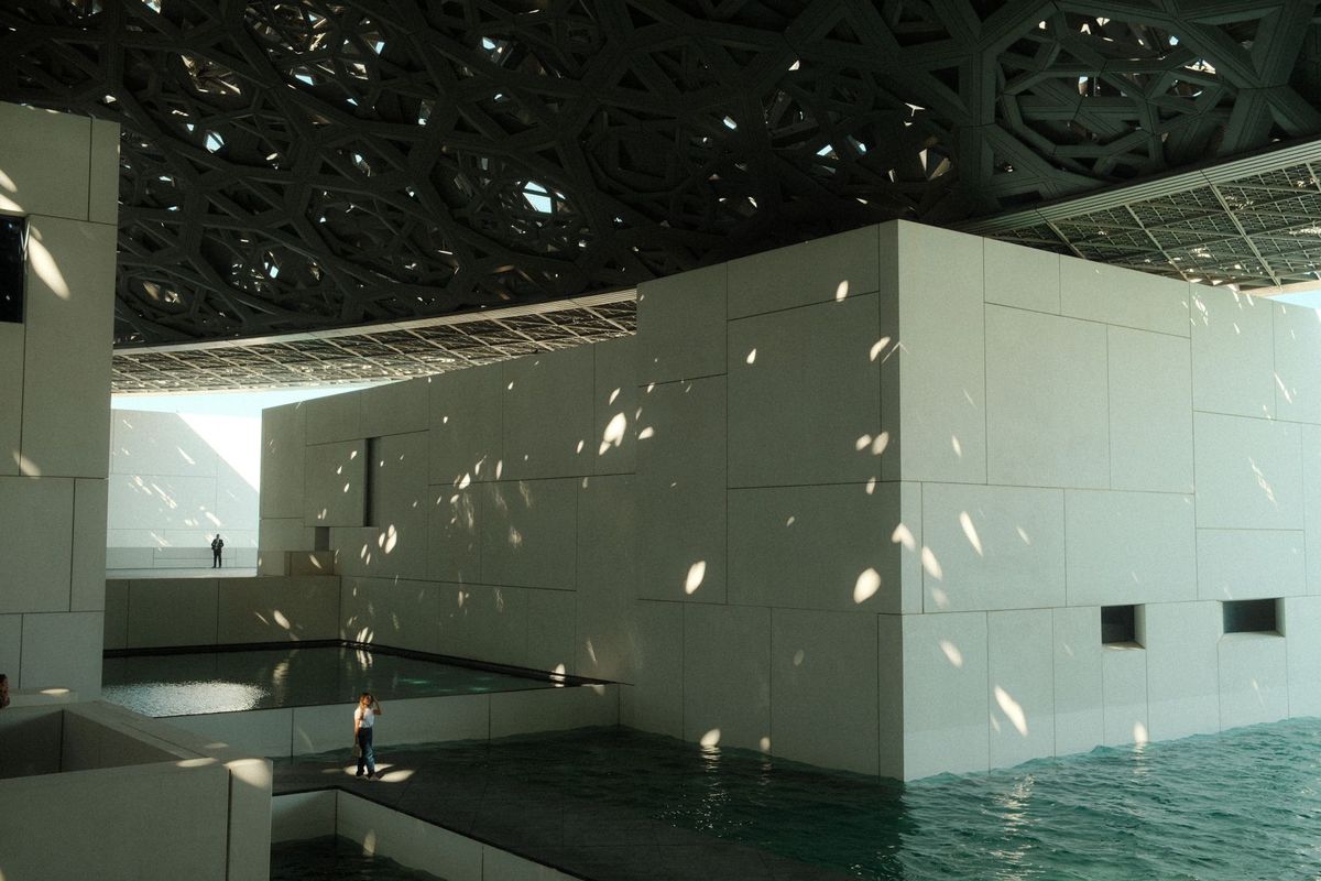 Abu Dhabi expands eligibility for holiday home operators, sets new rule for listings