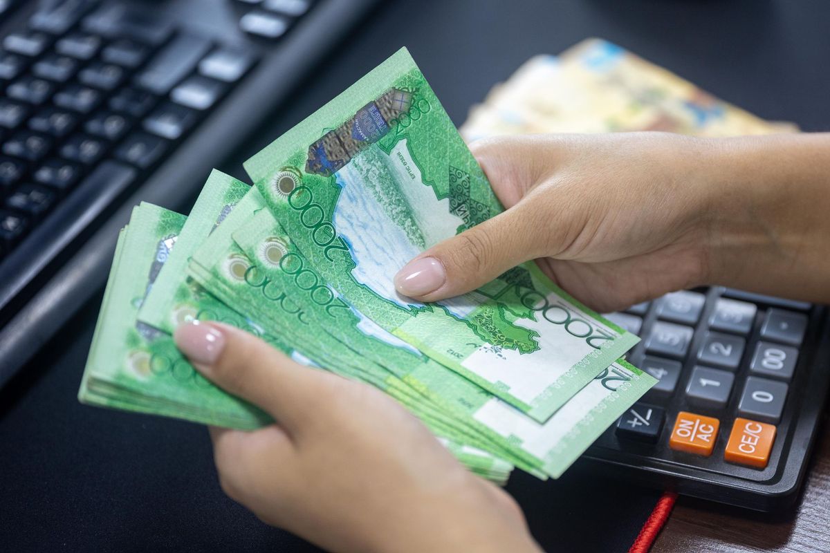Pakistan remittances jump 13% to $3.6 billion in July