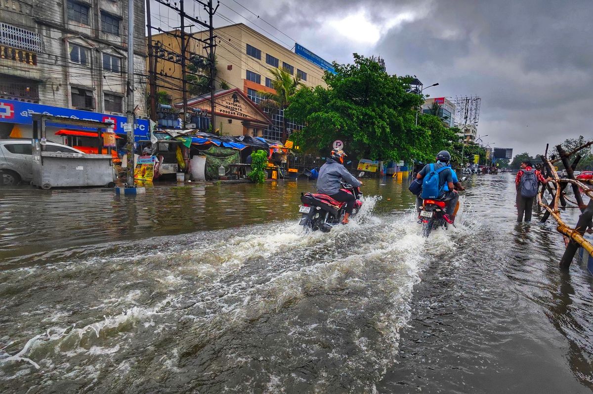 As rains intensify in Keralam, CM orders hourly assessment of situation