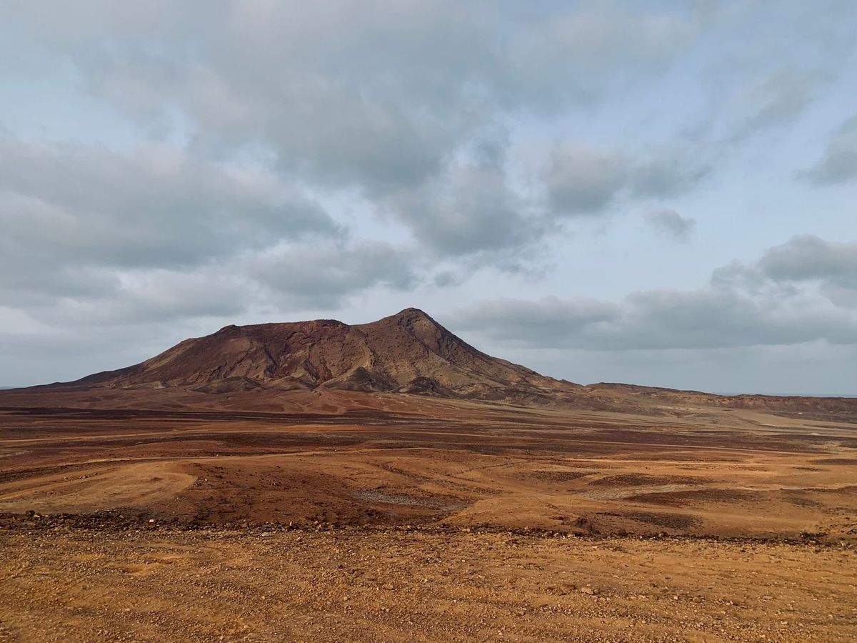 Children among at least 25 killed in Cape Verde bus crash