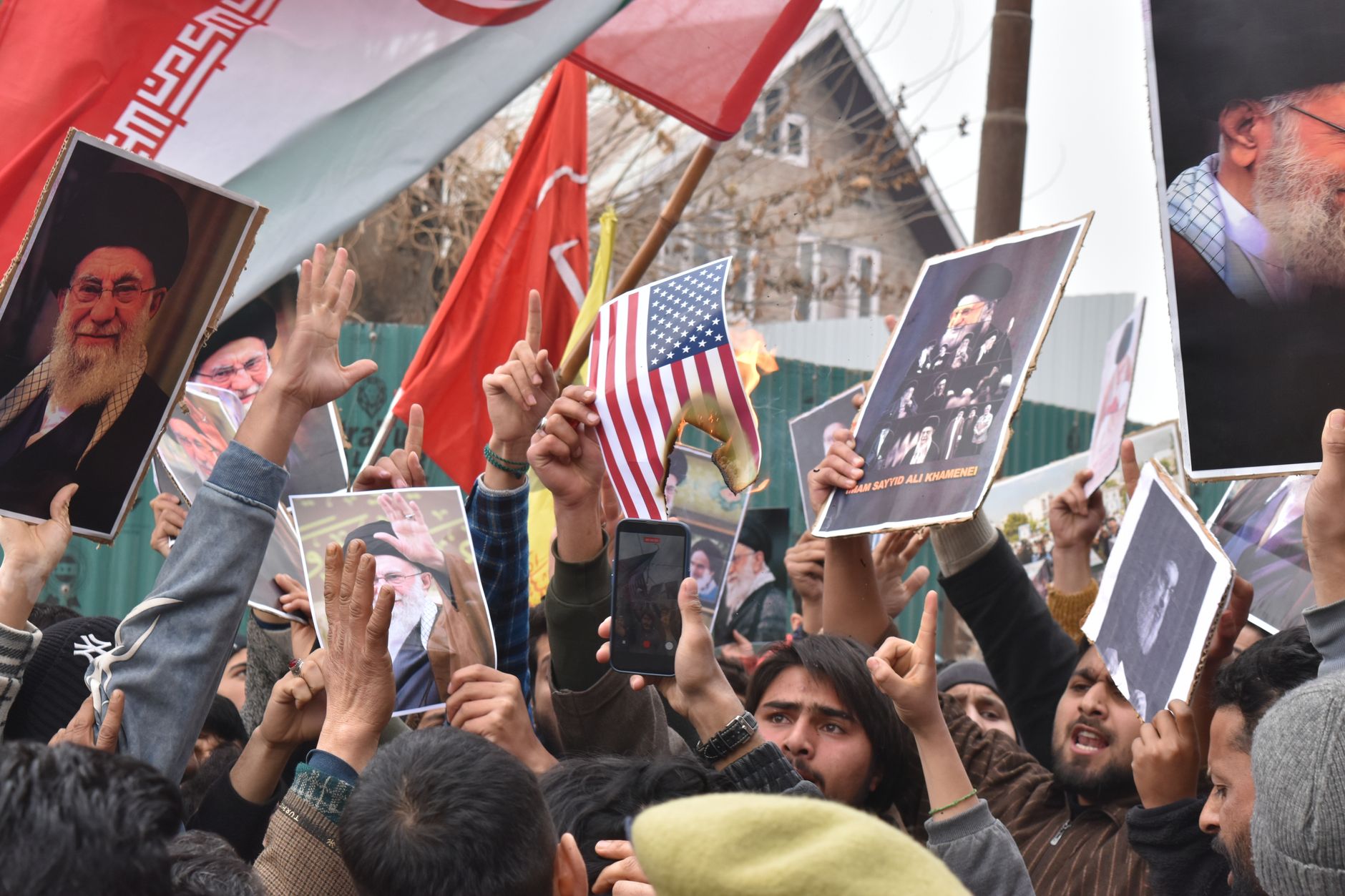 Iran Telecom Retirees Protest Unpaid Benefits as Bank Services Face Disruptions