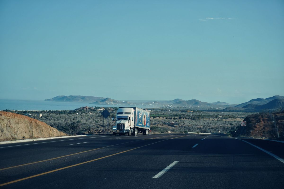 Self-driving trucks are officially testing on California highways