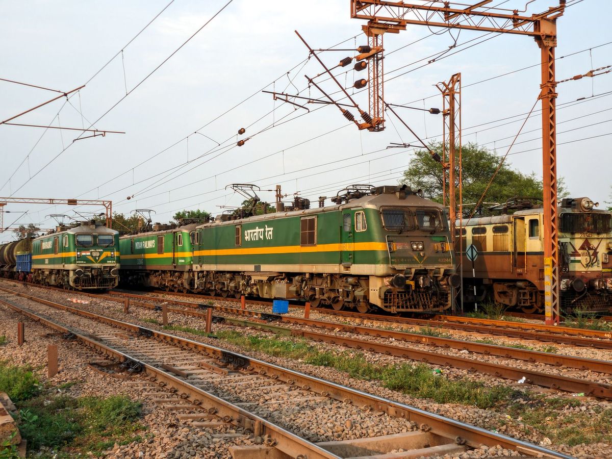 সংৰক্ষিত চিৰাং-ৰিপু সংৰক্ষিত বনাঞ্চলৰ এলিফেণ্ট কৰিডৰত উৰণীয়া সেতুৰে চলিব ৰে'ল...