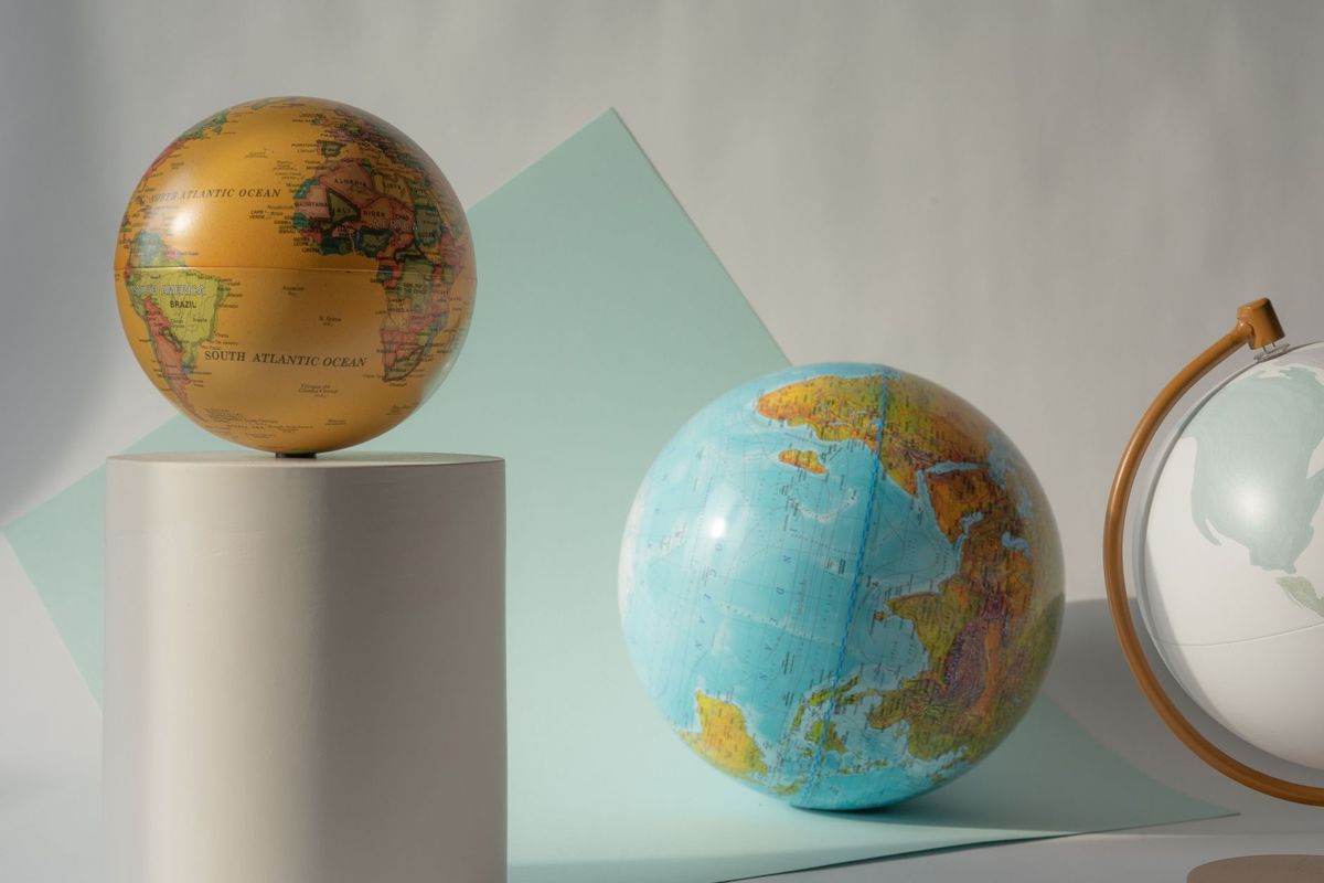 What different world maps get right - and what they get wrong