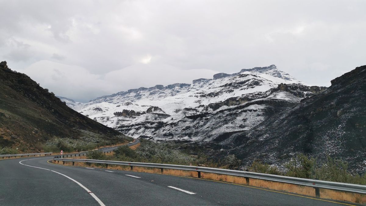 Heavy snow blankets parts of South Africa as cold snap intensifies