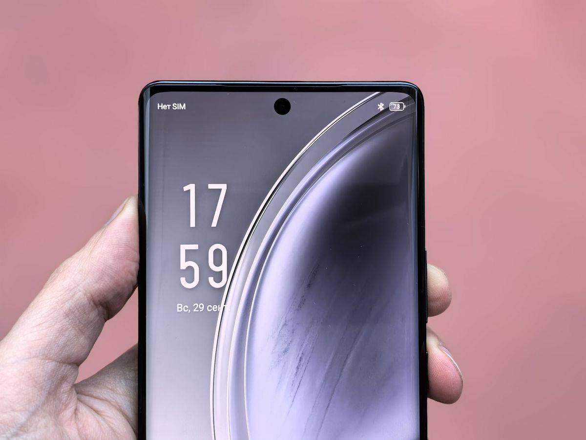 I turned my Android phone’s camera notch into a powerful shortcut — and I can’t go back