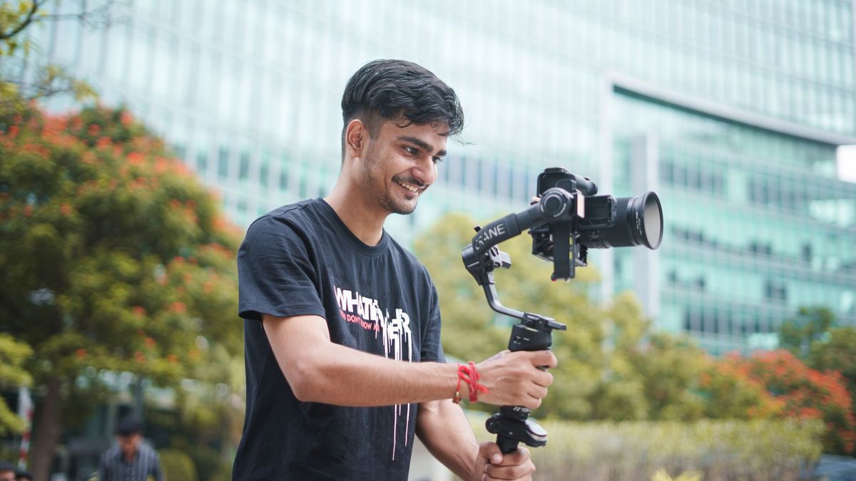 Indian Oscar-nominated filmmaker turns camera on his cancer