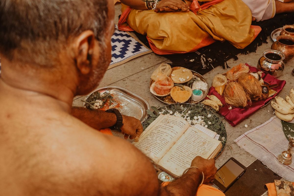 বিমলা থক্কৰৰ অনুদিত উপন্যাস ঐকান্তিক সাধনা উন্মোচন