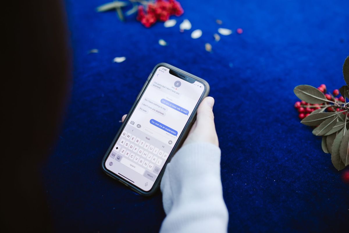 WhatsApp warning: AI agents can spam all your contacts — here’s how