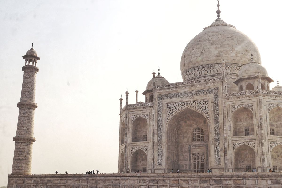India not shining enough for int'l tourists