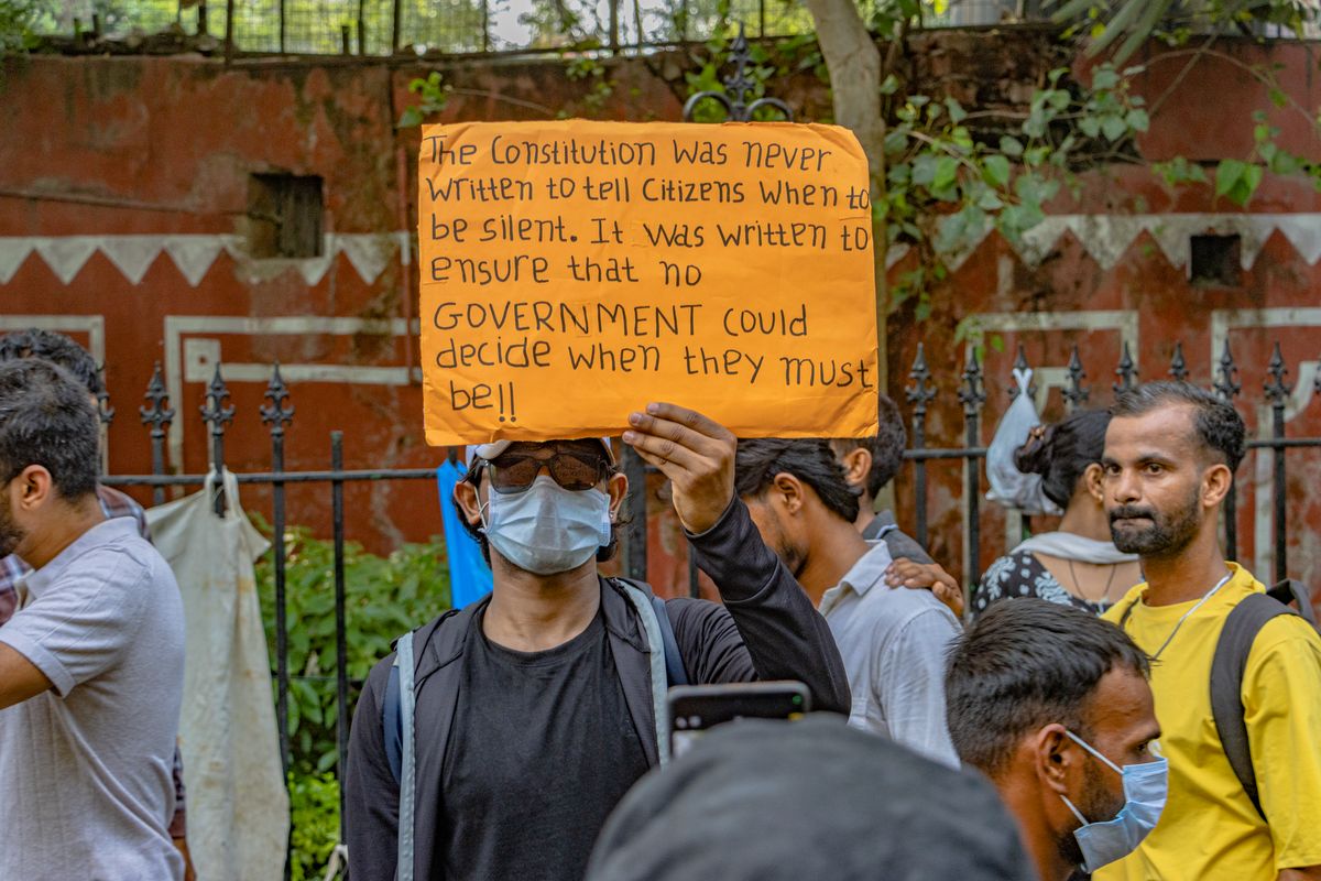‘Godi Media Haye Haye’ to heckling on the ground: Why TV reporters became a target during CJP protests