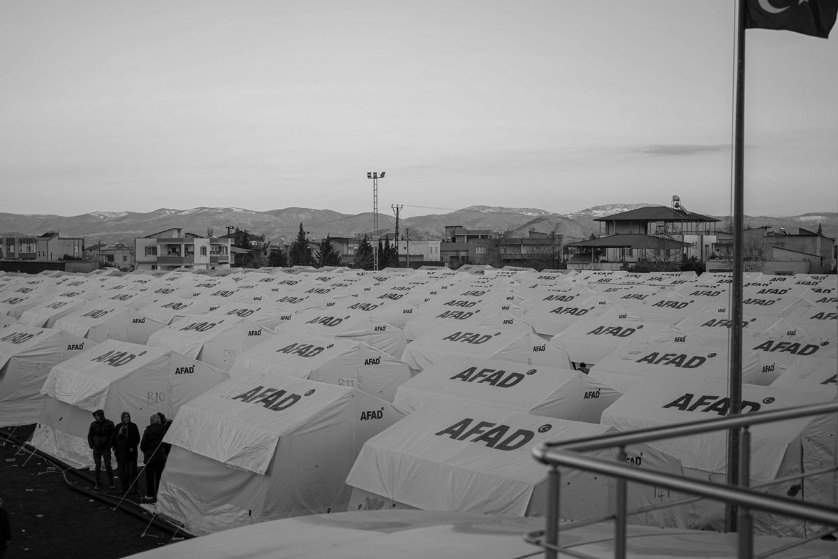 Under UAE President's directives, UAE allocates $10 mn to provide relief to quake victims in Colombia