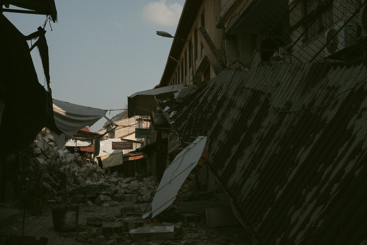 At least 5 dead after powerful 7.7 earthquake hits Indonesia's Flores island
