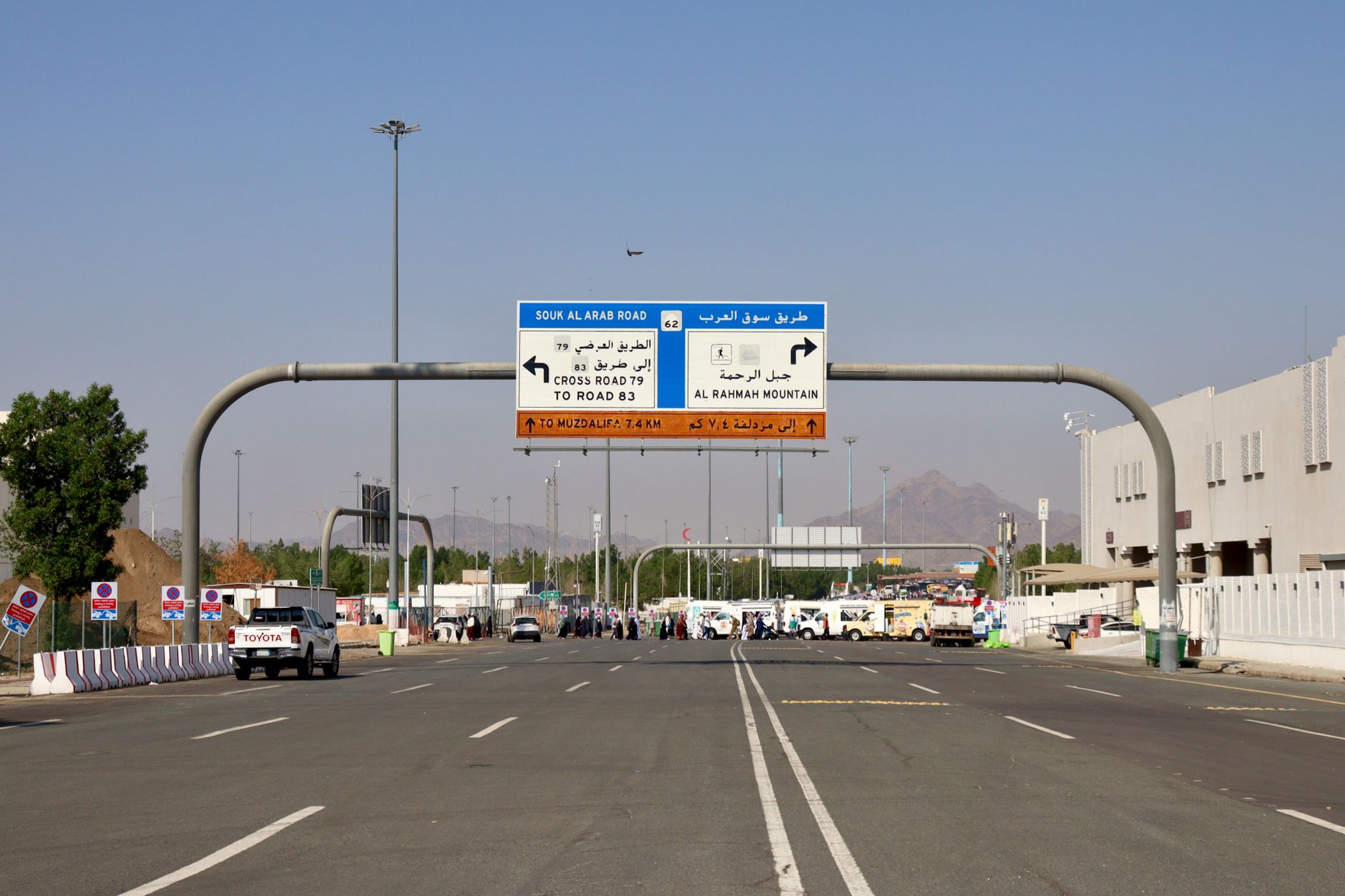 Saudi customs seize 1,210 prohibited items in one week across border crossings
