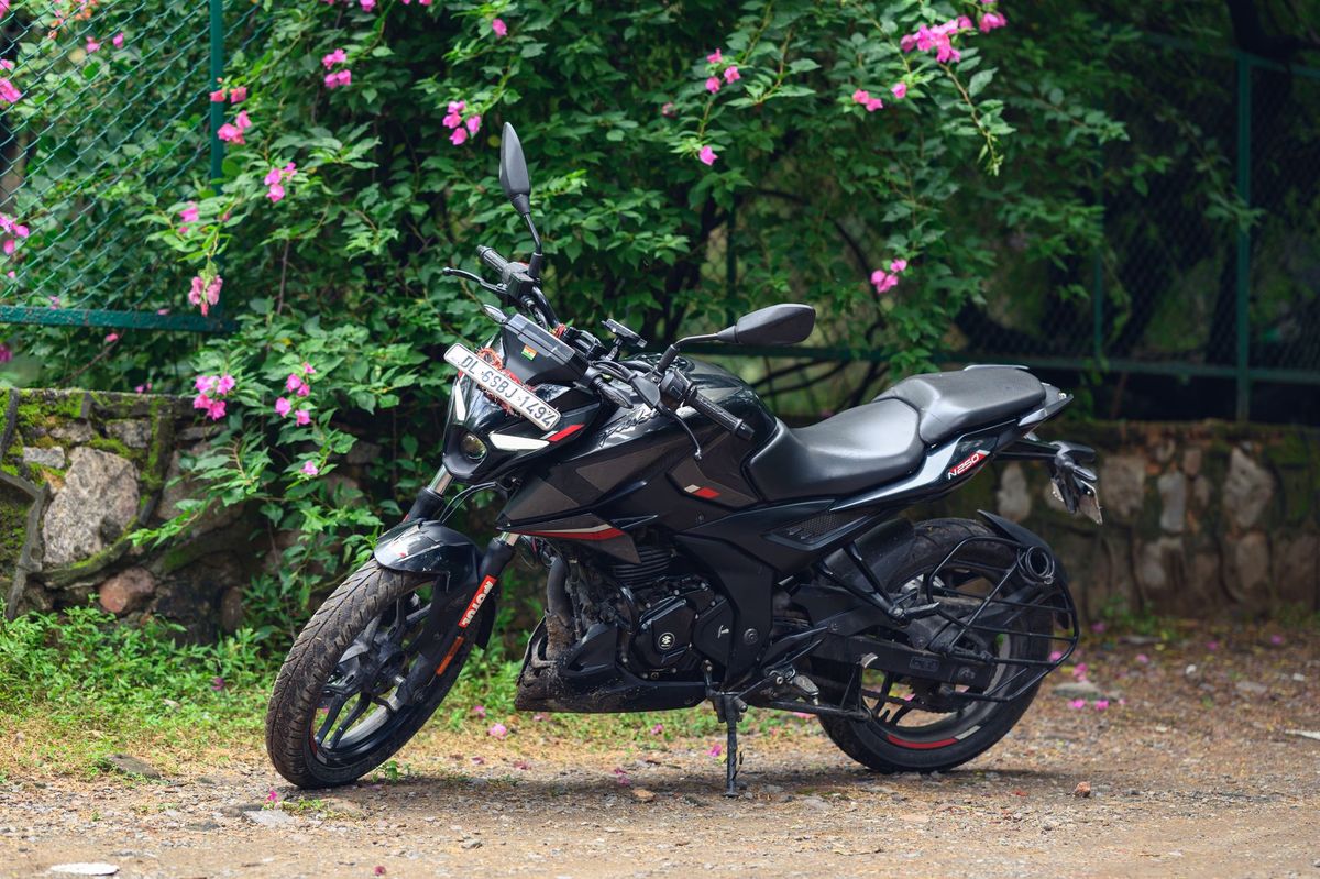 Bajaj Pulsar N160 S N160 SS: బజాజ్ కొత్త పల్సర్ N160 S, N160 SS విడుదల.. 4-వాల్వ్ ఇంజన్, ధరలు, ఫీచర్లు ఇవే!