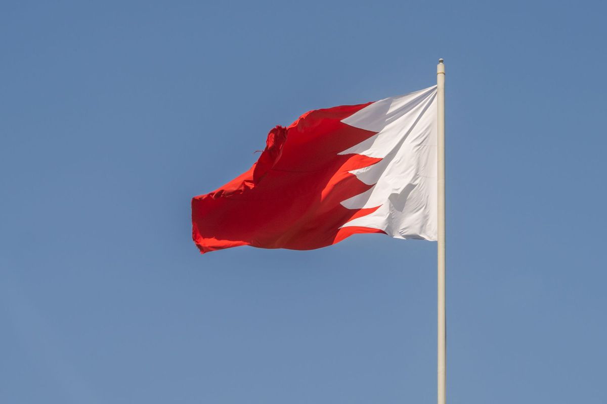 Bahrain and Lebanon Discuss Strengthening Bilateral Ties in Phone Call