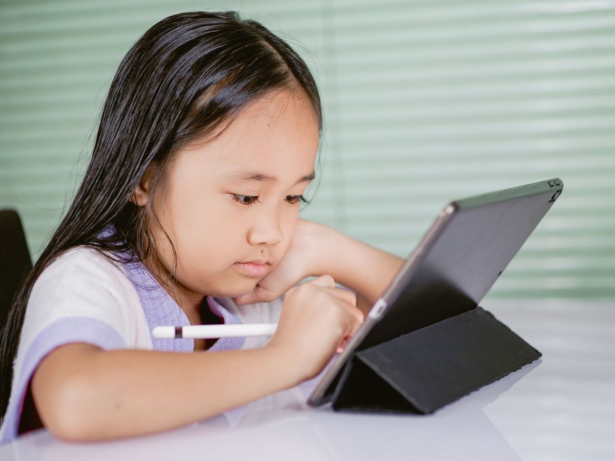 Dubai Police warn parents over hidden risks in children’s online games