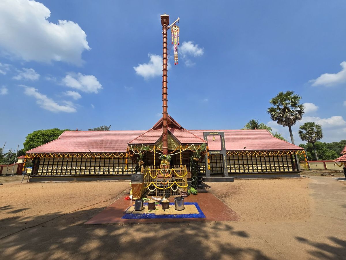 അരവണ സൂക്ഷിക്കുന്ന മുറിയിൽ ജലാംശം; മണ്ഡലകാലം പാളുമെന്ന് സർക്കാരിന് ആശങ്ക; ശബരിമലയിൽ പ്രത്യേക ടീം?