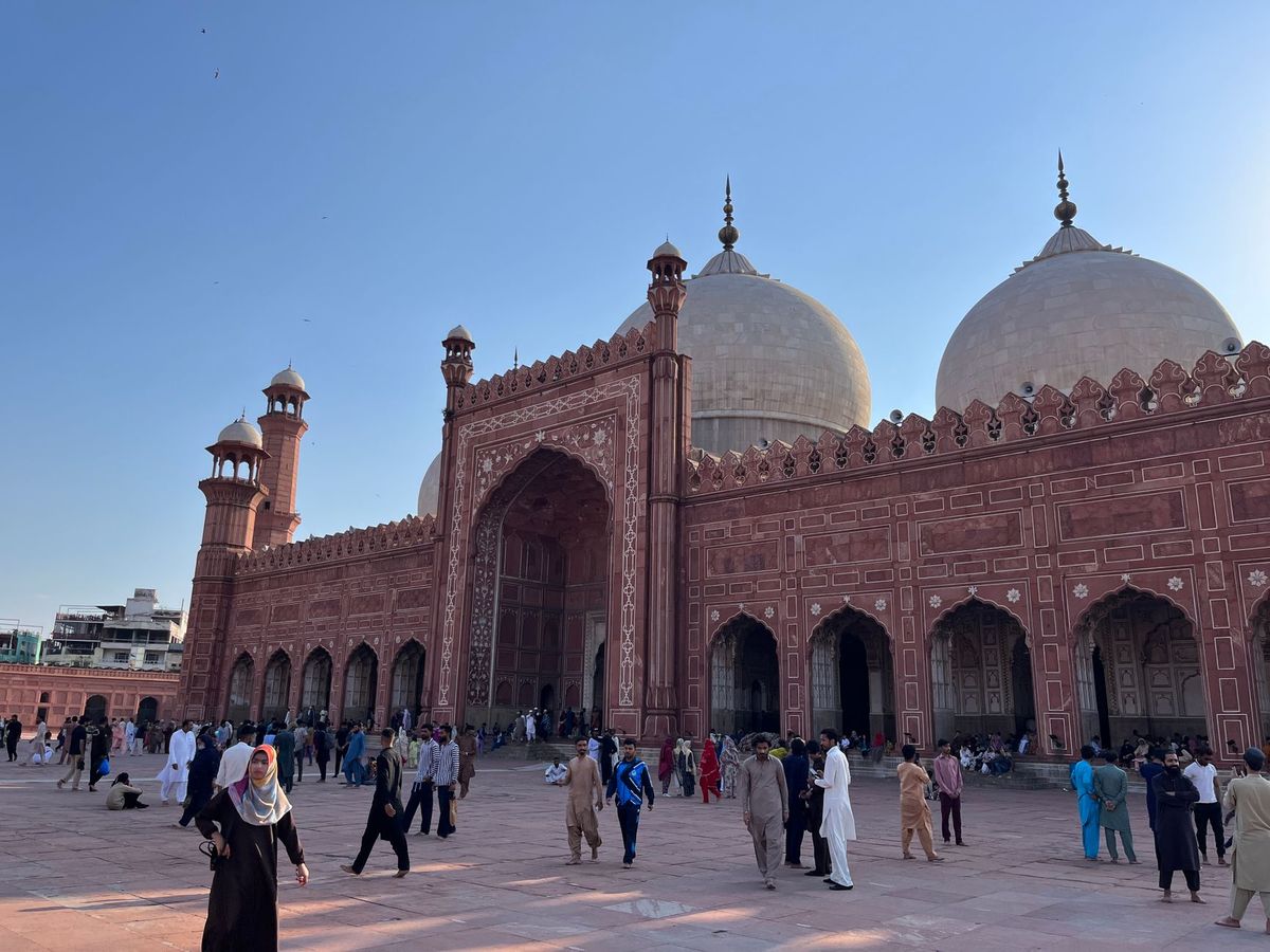At least 21 killed after vehicle loaded with explosives rams Pakistan mosque