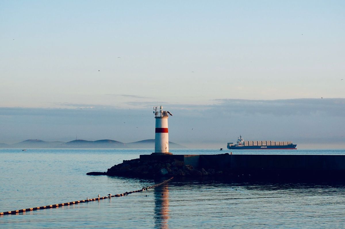 Two Turkish-flagged commercial vessels collide off Istanbul; 10 crew members unreachable