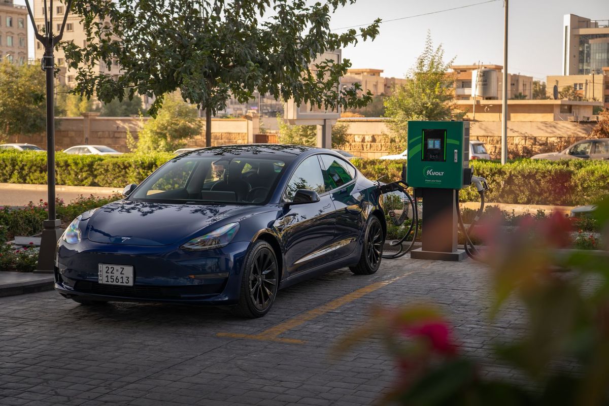 Oman Sets New EV Charging Fees From October 1