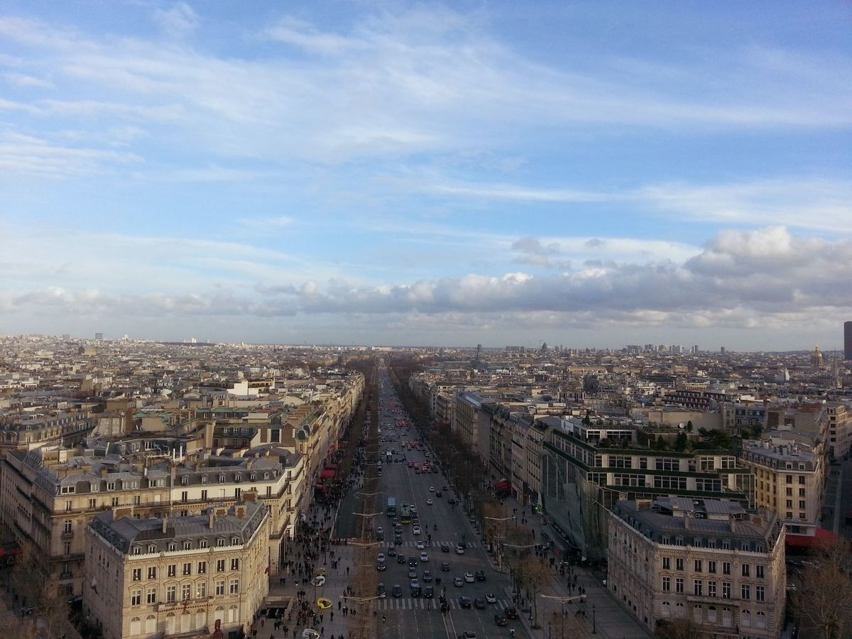 Vast Paris crowd cheers Pope Leo in largest event of France tour