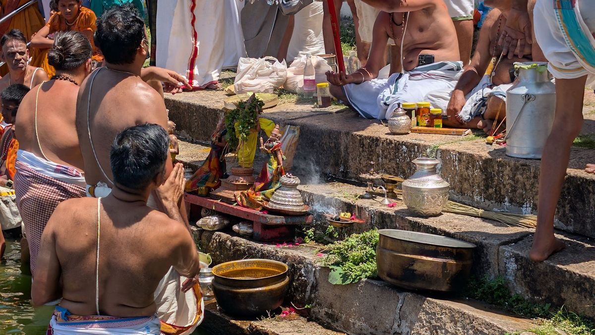 Kamika Ekadashi: కామిక ఏకాదశి.. కోరికలు నెరవేరాలంటే ఈ రోజు ఇలా చేయండి.. అపారమైన పుణ్య ఫలాలు!