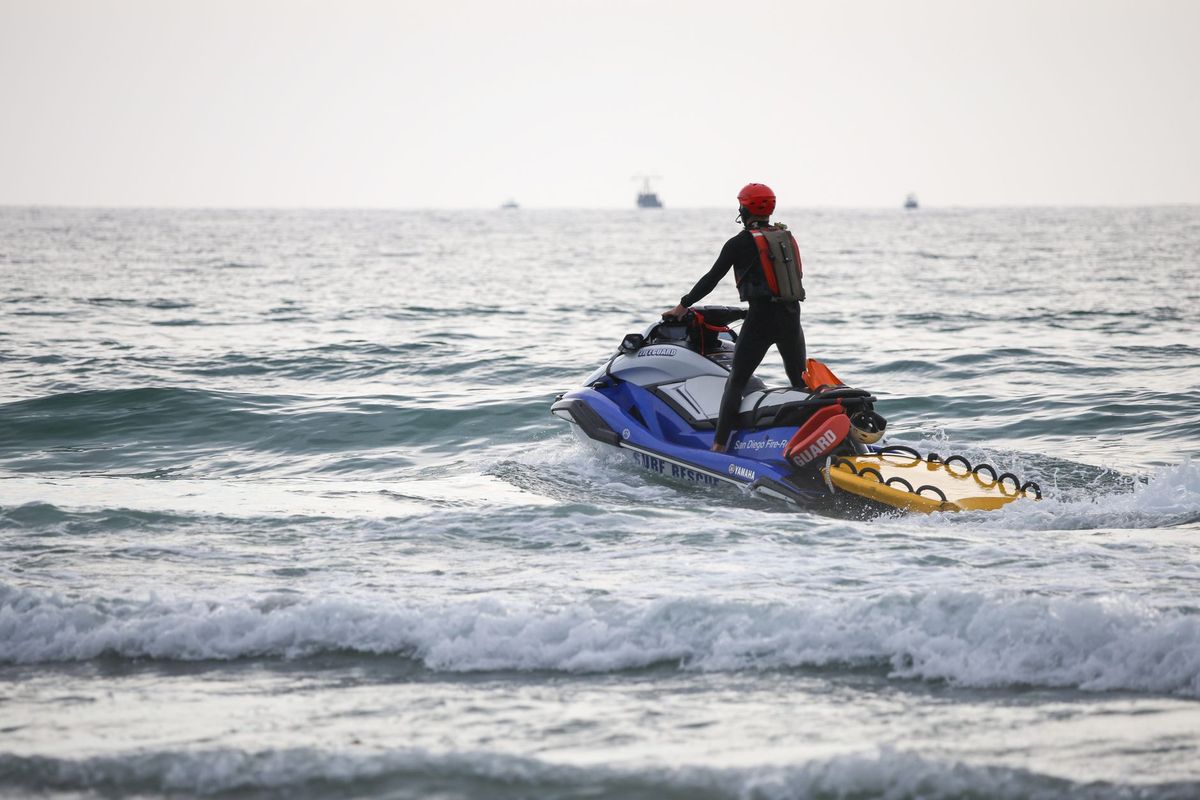 Philippine Coast Guard battles smoke in search for ferry fire missing
