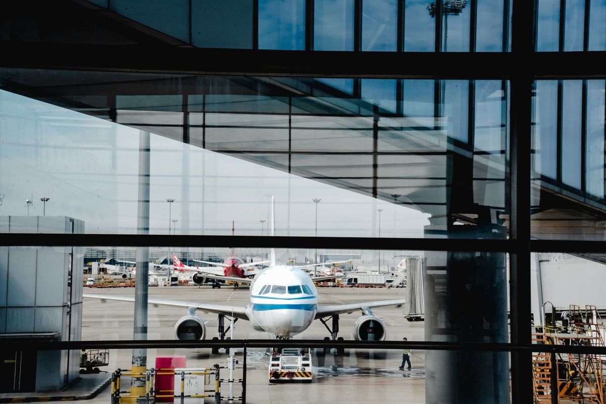 Putin clears way for state to sell 30% stake in Moscow's biggest airport