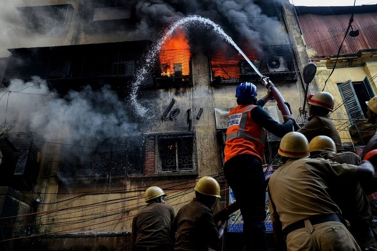 9 Bangladeshi nationals killed in massive fire at Kolkata hotel