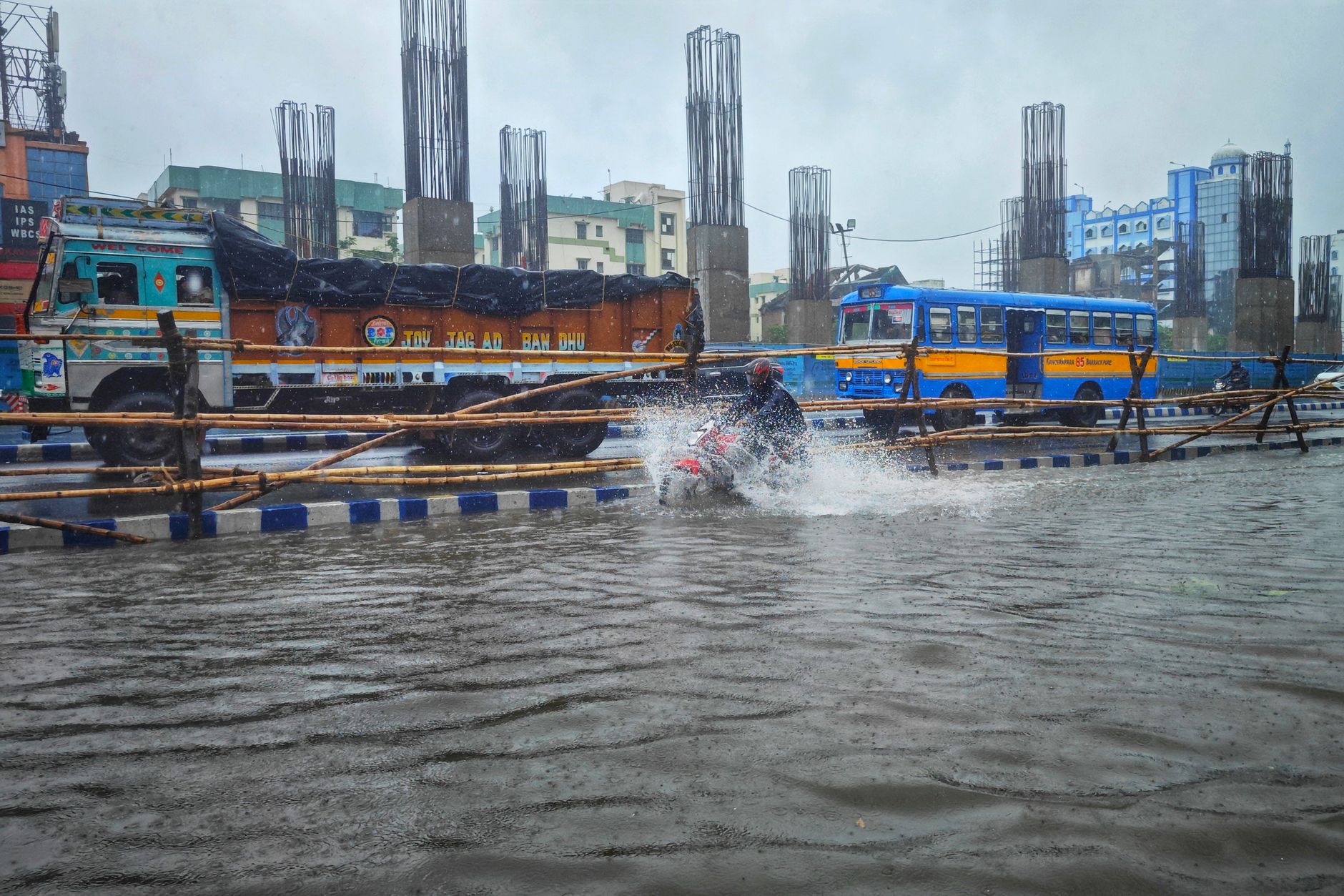 Kerala, Karnataka Rain | केरळम, कर्नाटकात पावसाचे ११ बळी; केदारनाथ मार्गावर दरडी कोसळल्या